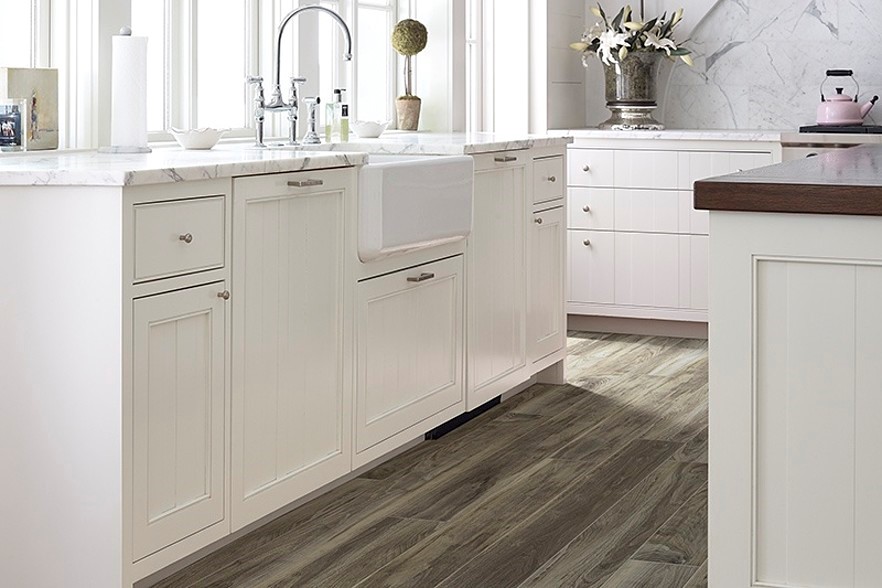 luxury vinyl in farmhouse style kitchen