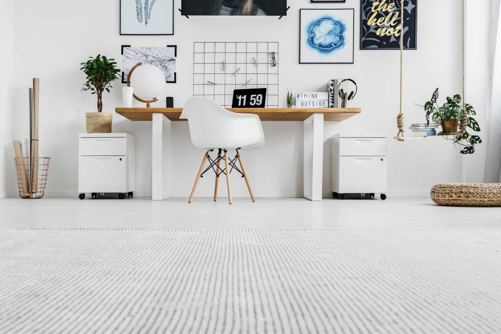 berber carpet on office room